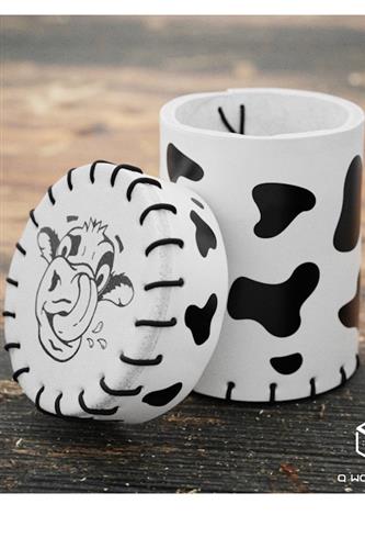 Raflebæger - Cow Leather Dice Cup