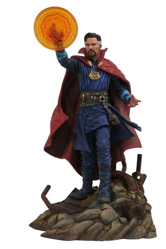 Diamond Select Toys Marvel Gallery Doctor Strange PVC Figure Diamond Comic Distributors JUL162621 Statues