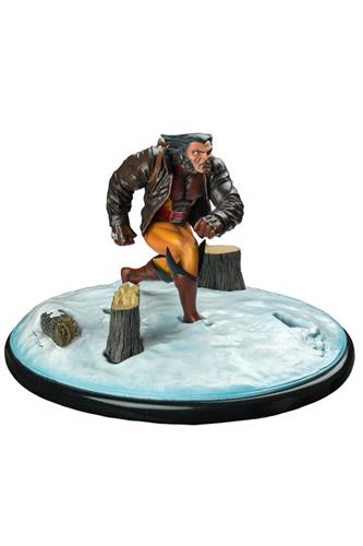 Marvel Premier Coll Wolverine in Snow Statue