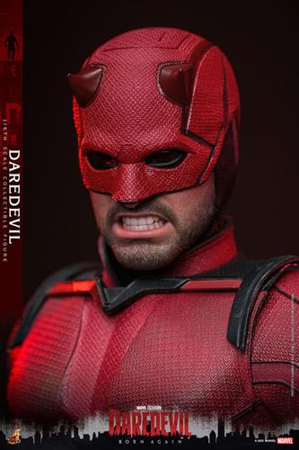 Hot Toys Action Figure 1/6 Daredevil 30 cm