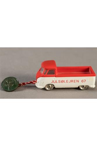 HO Scale VW Pickup with White Base and Red HO Scale VW Pickup with White Base and Red