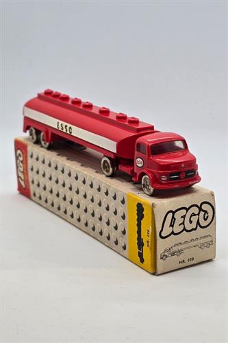 HO Scale Mercedes Esso Tanker Truck i Æske