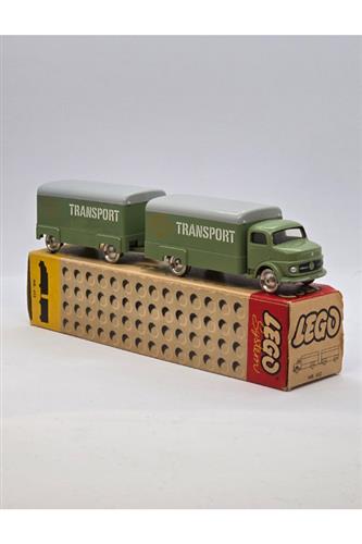 Sand Green HO Scale Mercedes Box Truck with Trailer i Æske