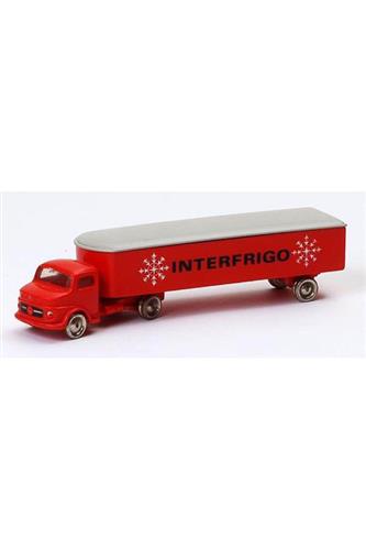 Red HO Scale Mercedes Refrigerated Truck i Æske