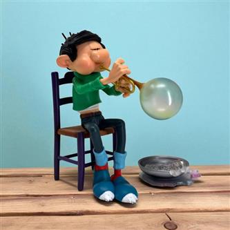 Statue: Vakse Viggo med trompet