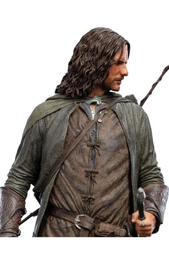 Shocking Fashion | Lord of the rings, Aragorn, Viggo mortensen